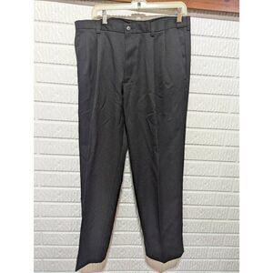 Haggar Cool Men's Black Solid Mid-Rise Ankle Slacks Pants Size 36 x 30 NWT